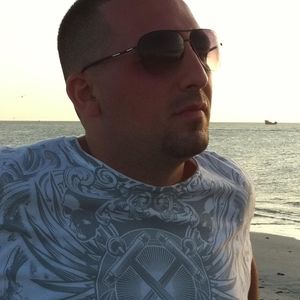 Meet your Posher, Jose